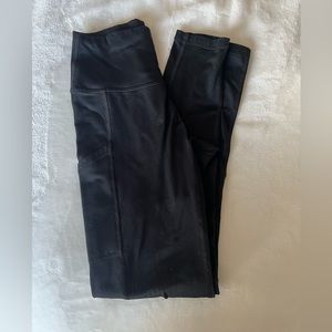 Aerie size S regular black leggings. Size S regular, Chill, Play Move.